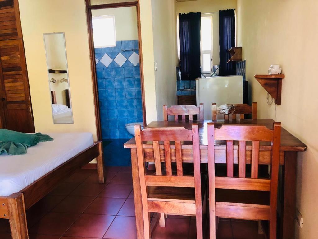 פוטררו Hotel Isolina Beach מראה חיצוני תמונה