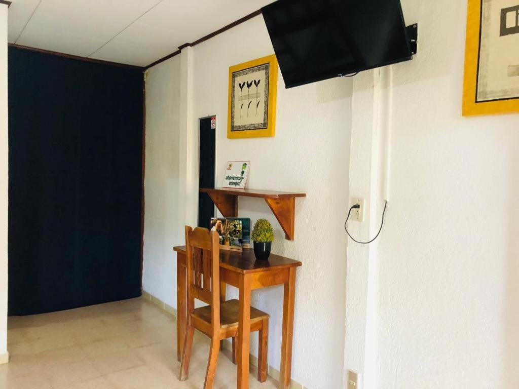 פוטררו Hotel Isolina Beach מראה חיצוני תמונה