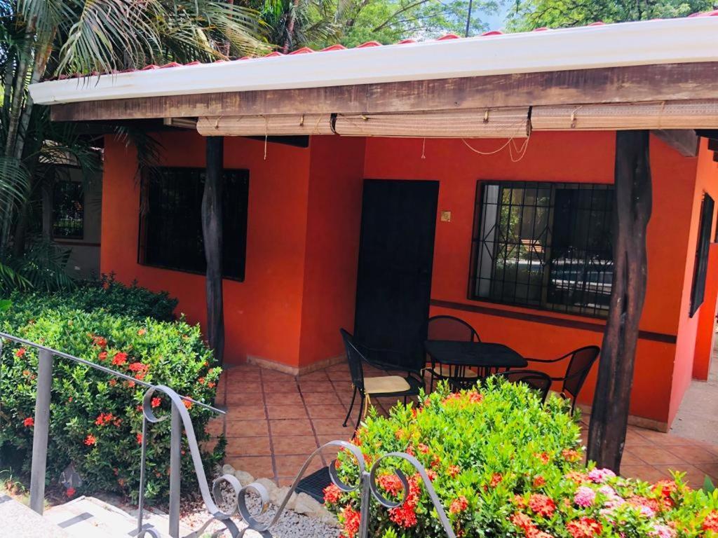 פוטררו Hotel Isolina Beach מראה חיצוני תמונה