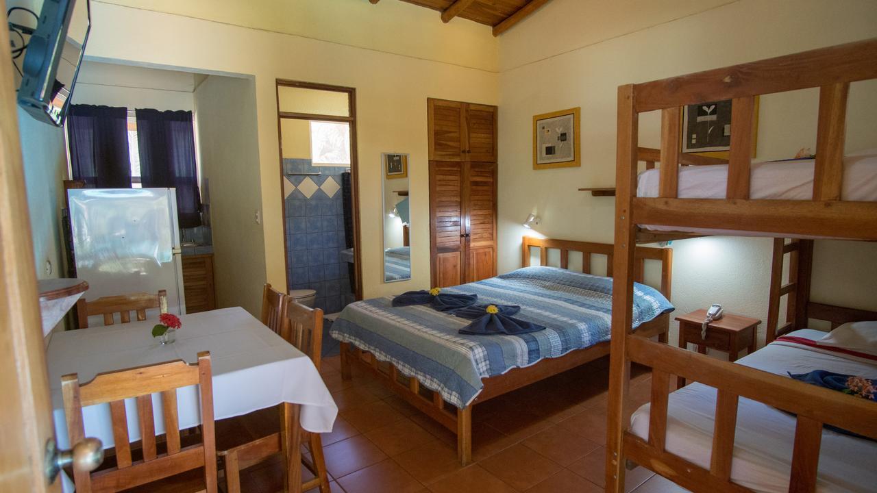 פוטררו Hotel Isolina Beach מראה חיצוני תמונה